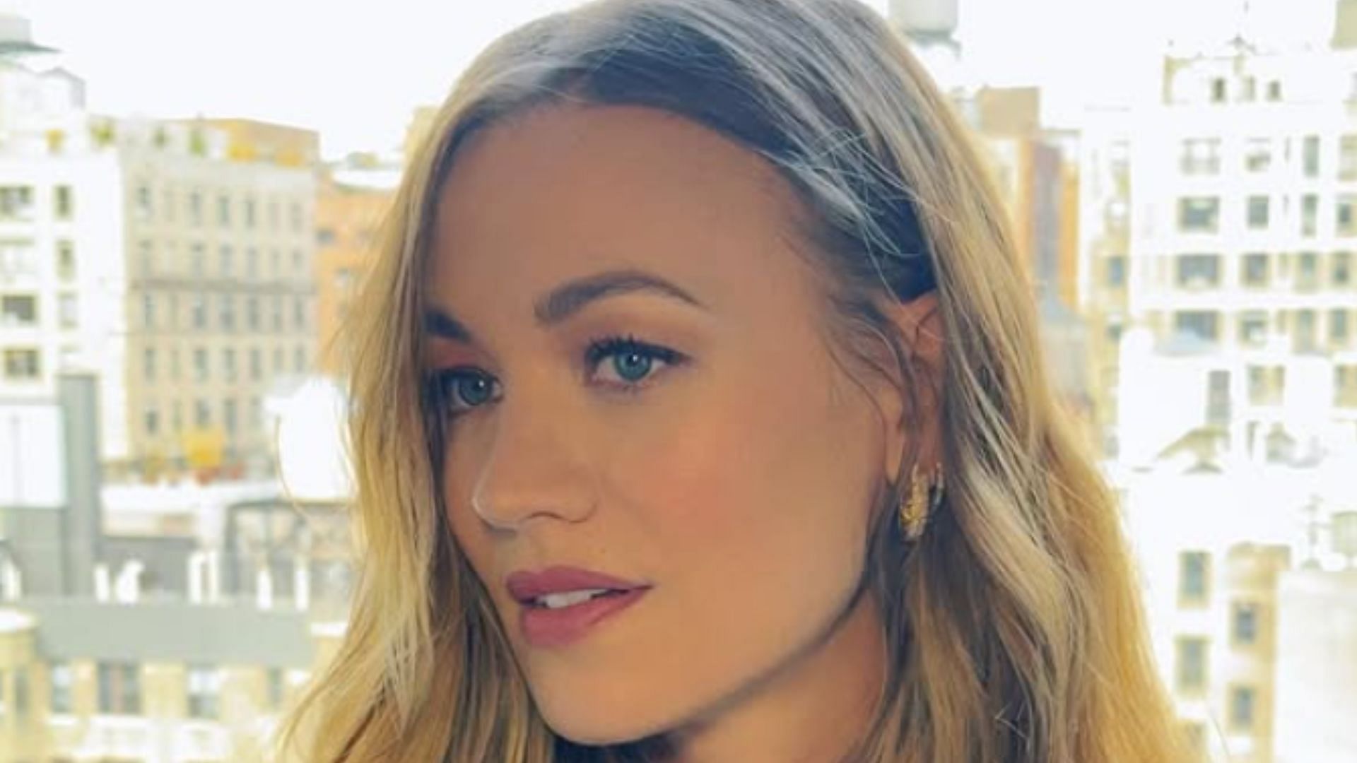 Yvonne Strahovski (Image via Instagram/@yvonnestrahovski)